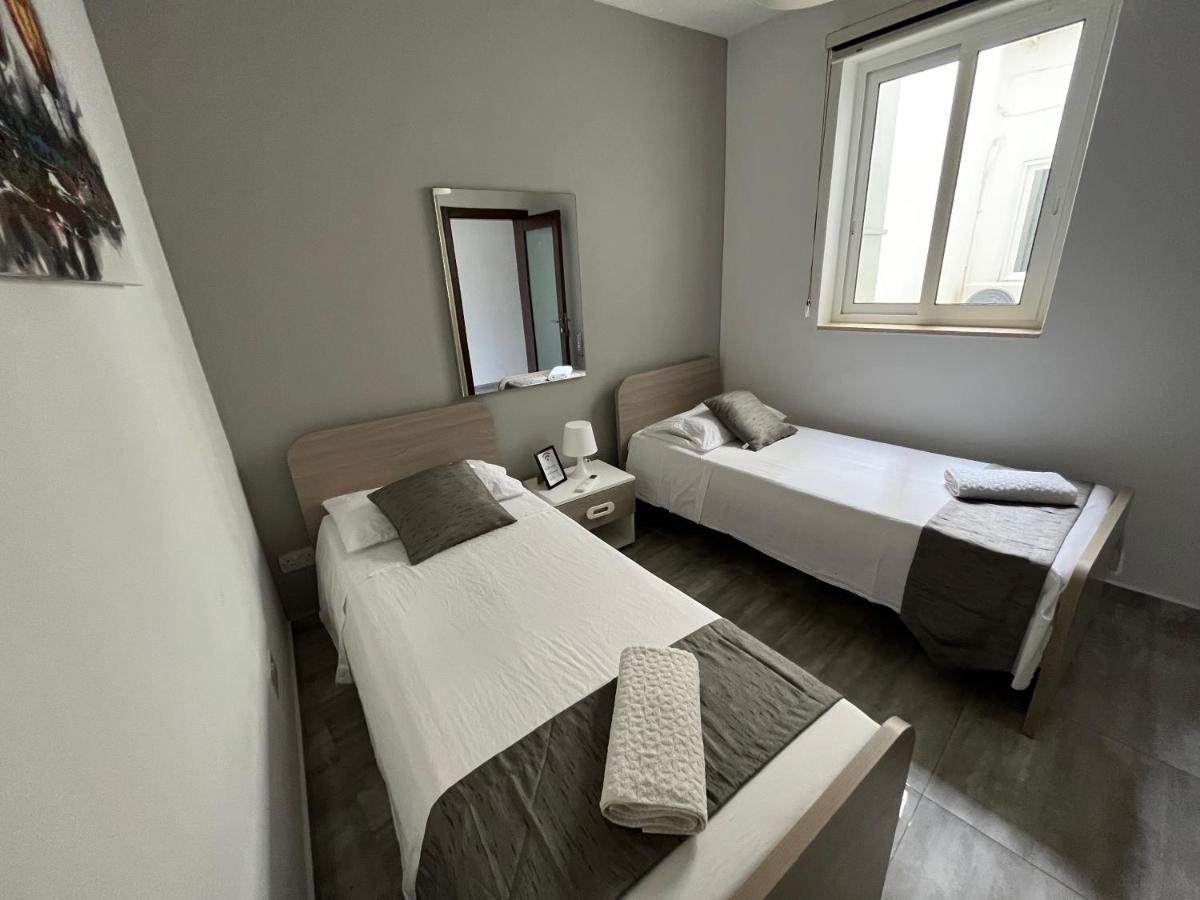 F8 Modern And Bright Apartment In Malta 姆西达 外观 照片