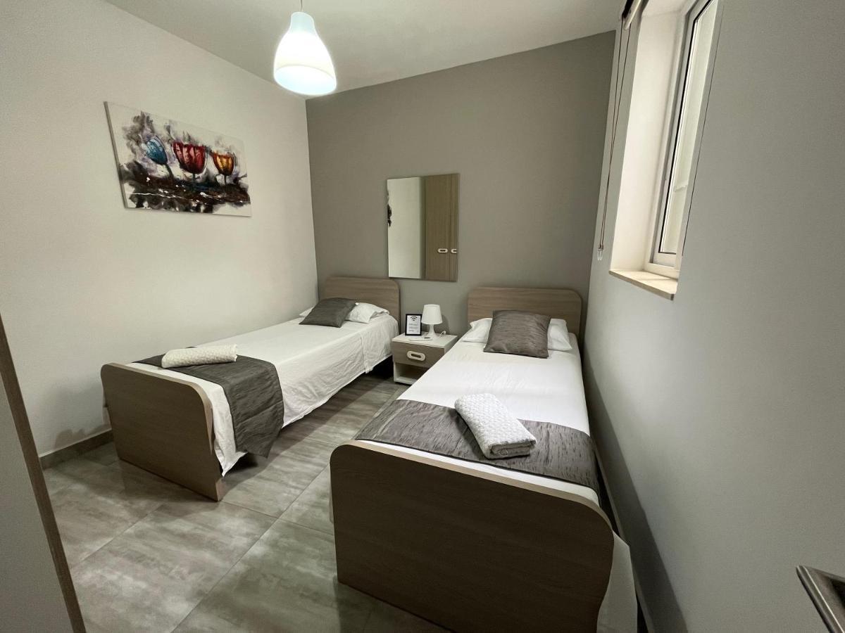 F8 Modern And Bright Apartment In Malta 姆西达 外观 照片