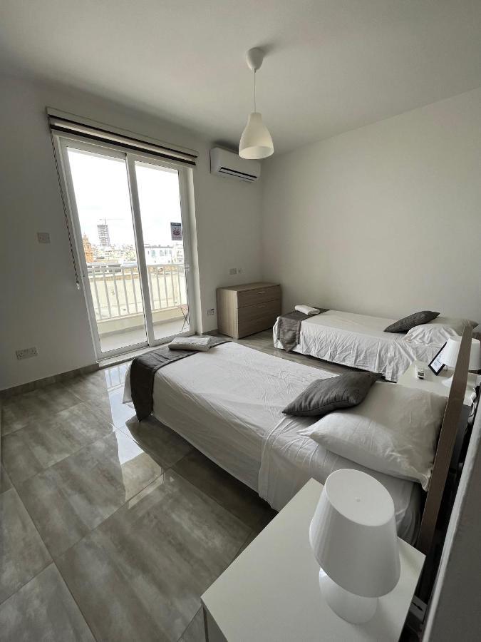 F8 Modern And Bright Apartment In Malta 姆西达 外观 照片