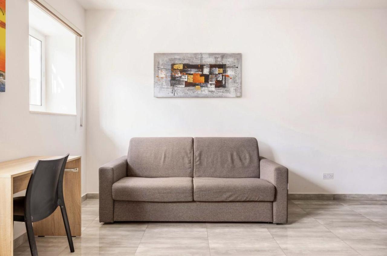 F8 Modern And Bright Apartment In Malta 姆西达 外观 照片