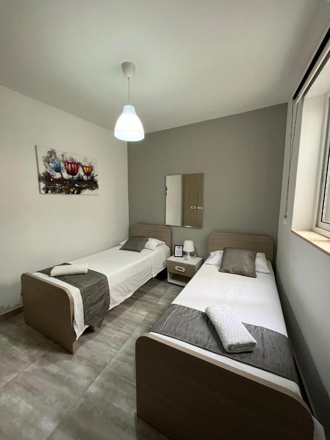 F8 Modern And Bright Apartment In Malta 姆西达 外观 照片
